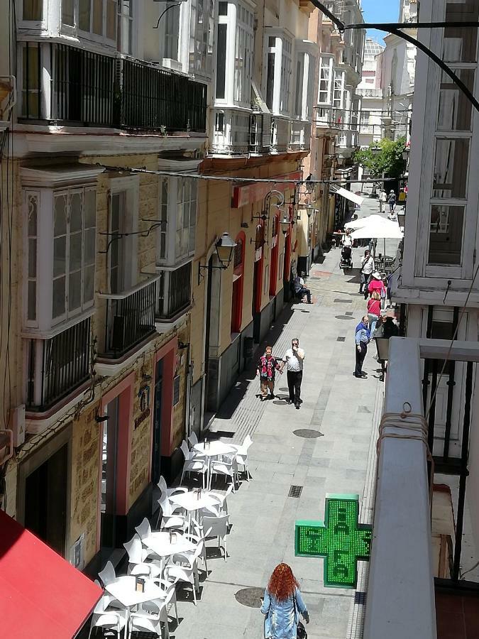 Extraordinario Piso Junto Playa Y En Pleno Centro Apartman Cádiz Kültér fotó