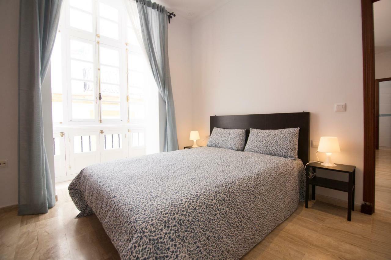 Extraordinario Piso Junto Playa Y En Pleno Centro Apartman Cádiz Kültér fotó