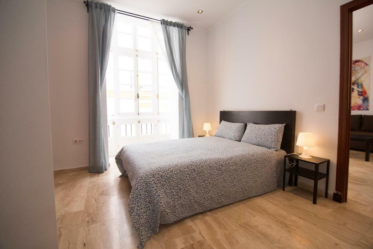 Extraordinario Piso Junto Playa Y En Pleno Centro Apartman Cádiz Kültér fotó